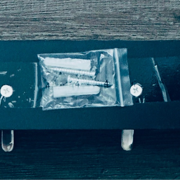 Key Utensil Towel Black Wall Hanger Holder With Silver Tone Hooks Hardware New - Picture 4 of 4